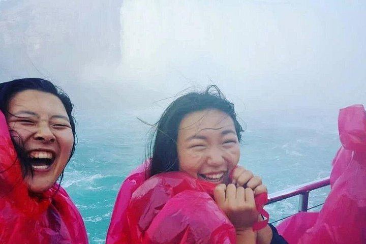 Gray Line Niagara Falls Day Tour: Priority Boat Cruise, Whirlpool and Queenston Heights (8/9)
