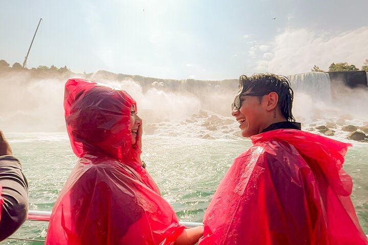 Niagara Falls Tour from Toronto Hotels with Skylon Tower, Journey Behind the Falls (3/11)