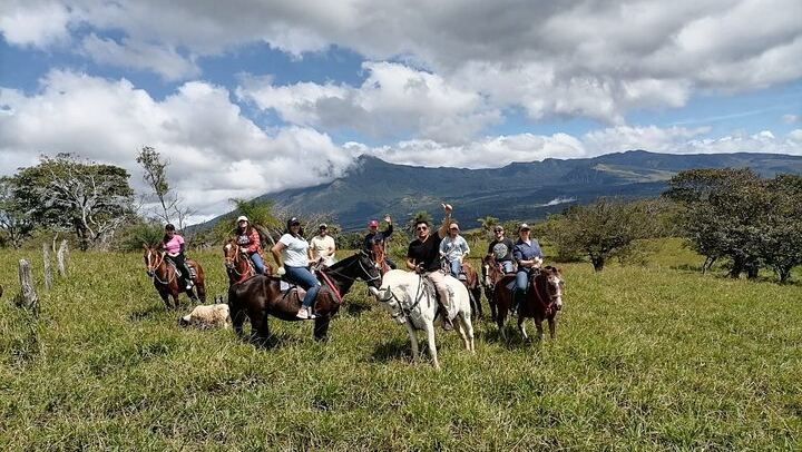 Full Day: Llanos del Cortés, Miravalles Horseback Ride, ThermoMania Springs, Coffee (2/12)