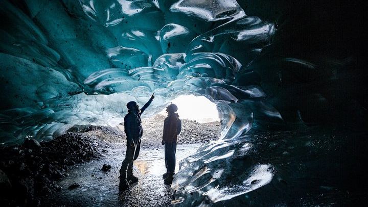 2-Day South Coast Tour with Katla or Crystal Ice Cave, Skaftafell and Jokulsarlon (1/12)