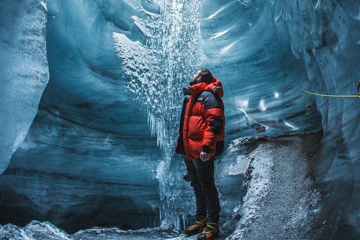 Private South Coast and Glacier Hike from Reykjavik with Safety Equipment (3/12)