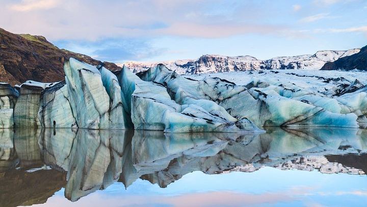 Your Day Tours South Coast Day Trip with Skogafoss, Reynisfjara and Vik (4/12)
