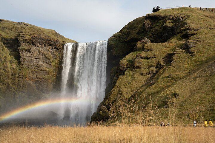 Chinese-Guided South Coast Day Tour with Sólheimasandur Plane Wreck and Waterfalls (3/5)