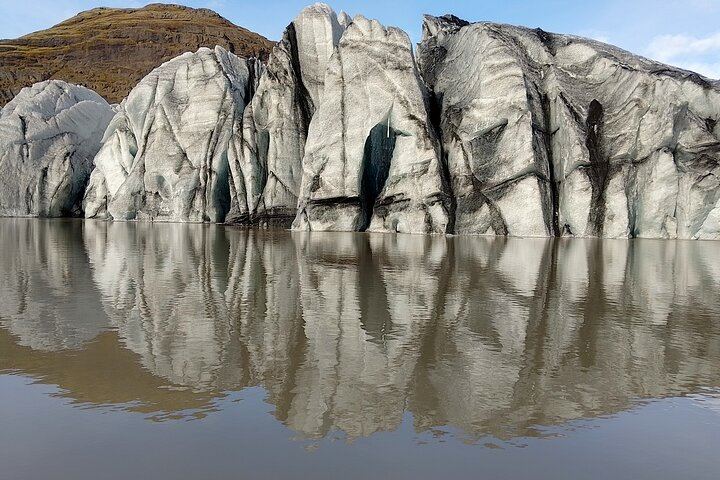 Chinese-Guided South Coast Day Tour with Sólheimasandur Plane Wreck and Waterfalls (2/5)