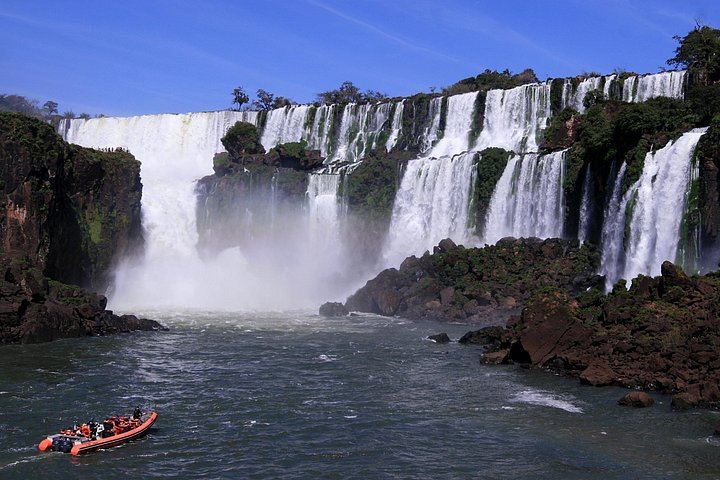 Brazilian Falls Walkways, Macuco Safari Boat, 10-Minute Helicopter and Bird Park (2/12)