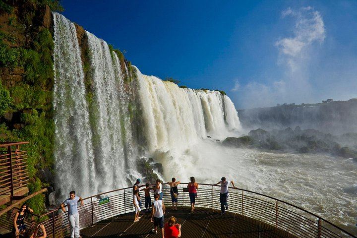 Brazilian Falls Walkways, Macuco Safari Boat, 10-Minute Helicopter and Bird Park (6/12)