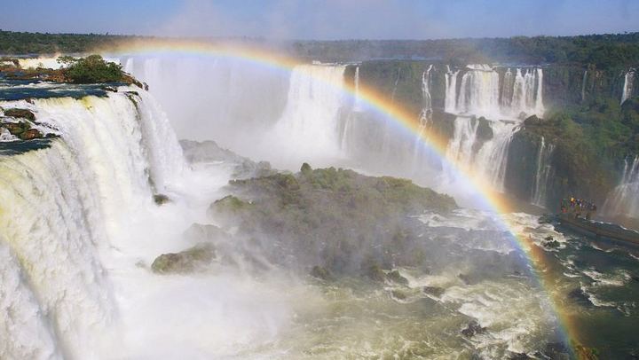3-Day Iguassu Falls Package with 2 Hotel Nights in Foz do Iguacu, Itaipu Dam and Lunch (2/12)