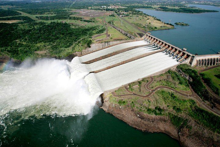 3-Day Iguassu Falls Package with 2 Hotel Nights in Foz do Iguacu, Itaipu Dam and Lunch (11/12)