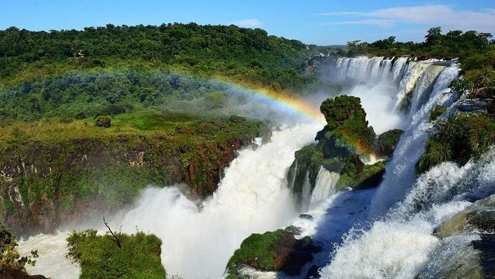 2-Day Iguazu Tour with Argentine Falls, Gran Aventura Boat Ride and Three Borders Cruise (4/12)
