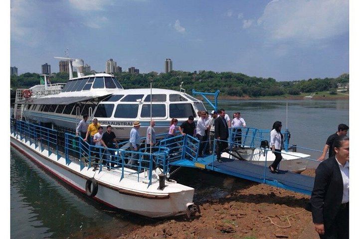 2-Day Iguazu Tour with Argentine Falls, Gran Aventura Boat Ride and Three Borders Cruise (2/12)