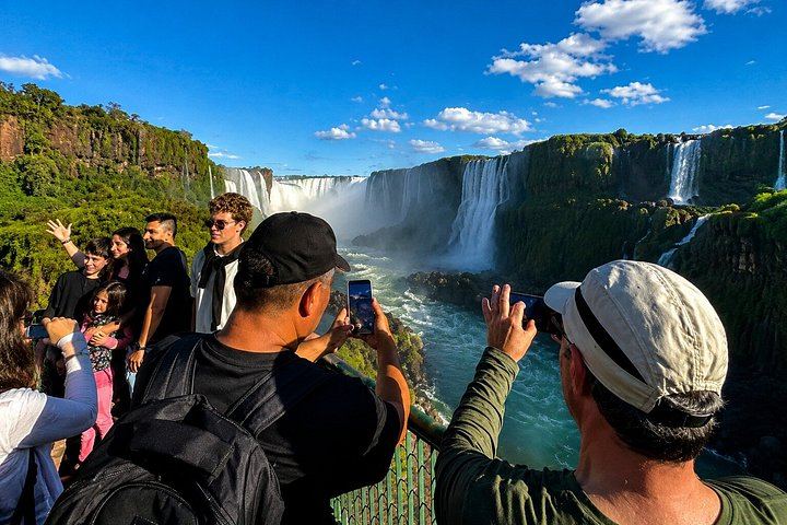 Iguazu Falls Argentine Side Day Trip from Foz do Iguacu with Bilingual Guide (2/9)