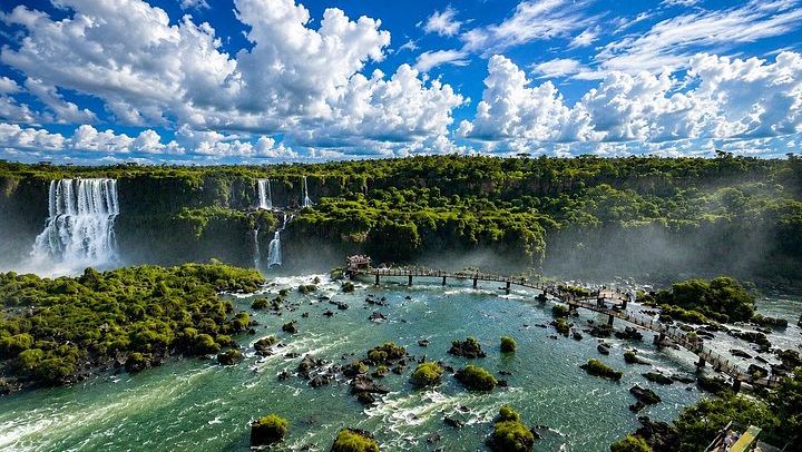 Iguazu Falls Argentine Side Day Trip from Foz do Iguacu with Bilingual Guide (1/9)
