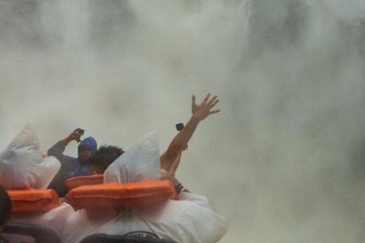 Iguazu Falls Full-Day Private Tour, Brazil and Argentina, Macuco Safari Option (2/7)
