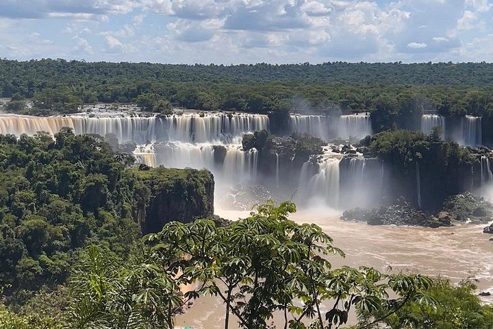 Private Iguazu Falls Day Tour with Border Fast Lane and Brazil Park VIP Pass (6/12)