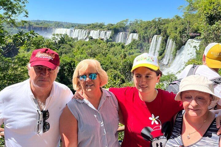 Private Iguazu Falls Day Tour with Border Fast Lane and Brazil Park VIP Pass (2/12)