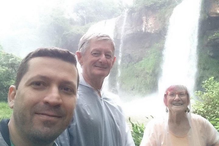 Private Iguazu Falls Day Trip with Bilingual Guide and Border Fast Lane (10/12)