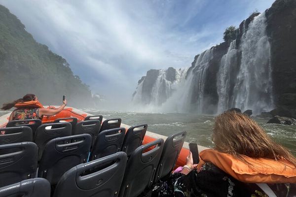 Private Solo 2-Day Iguazu Falls Tour, Brazil and Argentina, with Priority Border Crossing