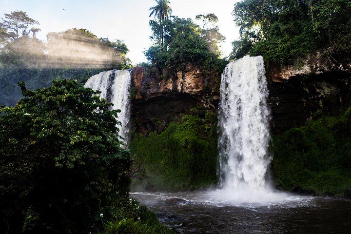 2-Day Iguazu Falls Tour with Jungle Train, Devil's Throat Walkway and Brazilian Trail (2/7)
