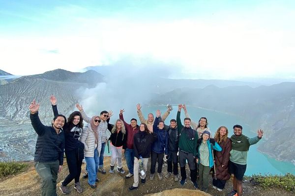 Three-Day Tumpak Sewu, Bromo Sunrise and Ijen Blue Fire Tour from Malang