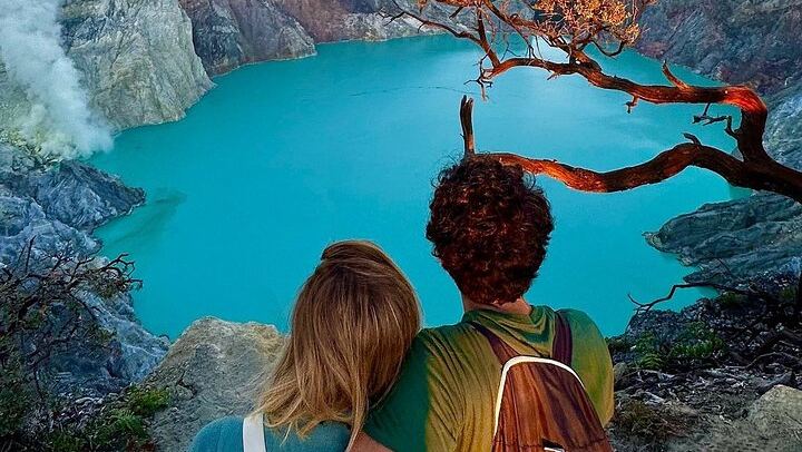 Three-Day Surabaya Tour to Tumpak Sewu, Bromo and Ijen with Bali Ferry Ticket (3/5)