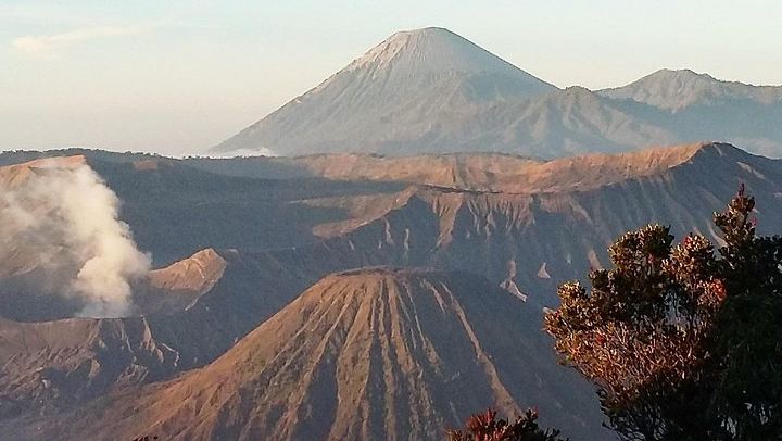 Mount Bromo Sunrise and Tumpak Sewu Waterfall Private Tour from Surabaya, 4x4 Jeep (4/12)