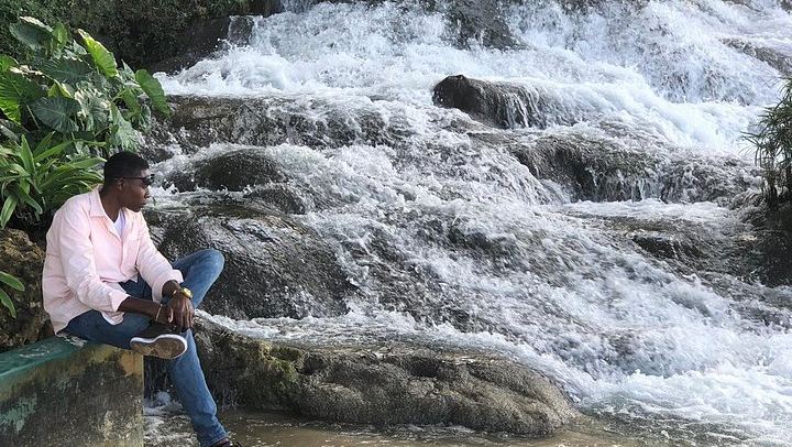 Private Martha Brae River Rafting and Dunn's River Falls Day Tour, Montego Bay (4/12)