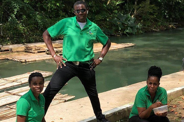 Private Martha Brae River Rafting and Dunn's River Falls Day Tour, Montego Bay (5/12)