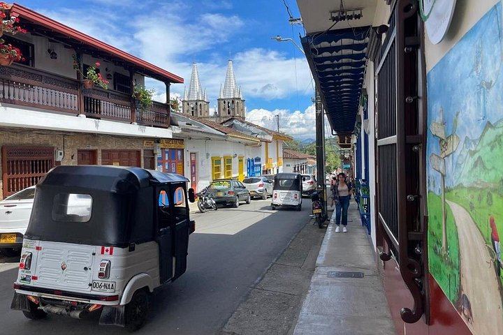 Private Day Tour to Jardín: Willys Jeep to Waterfalls, Coffee and Town Square (9/12)