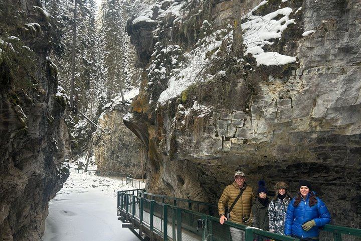 Johnston Canyon Ice Walk: Frozen Falls with Radventures, Van Groups of 10 Max (1/12)