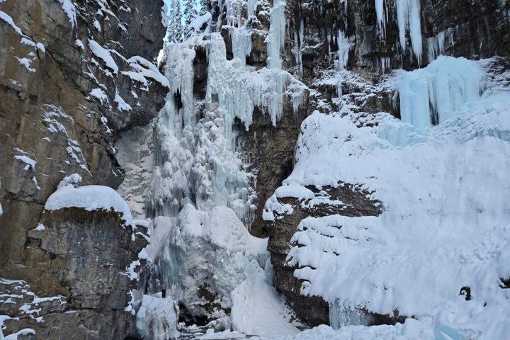 Johnston Canyon Ice Walk: Frozen Falls with Radventures, Van Groups of 10 Max (5/12)