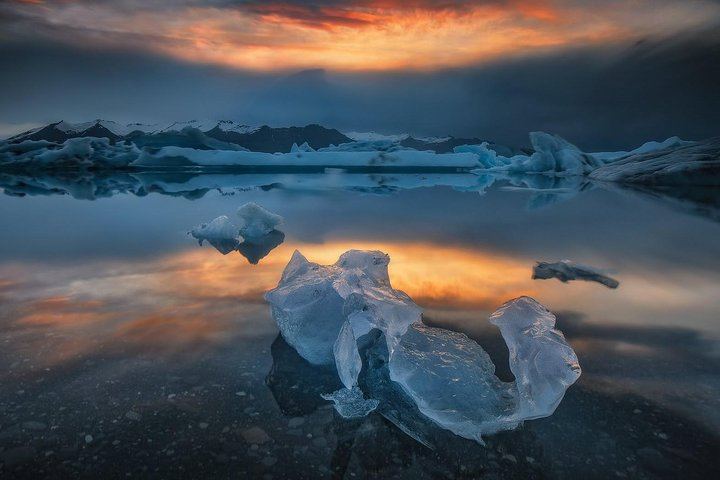 2-Day Vatnajokull Crystal Ice Cave Tour with South Coast Stops and Overnight Stay (4/12)
