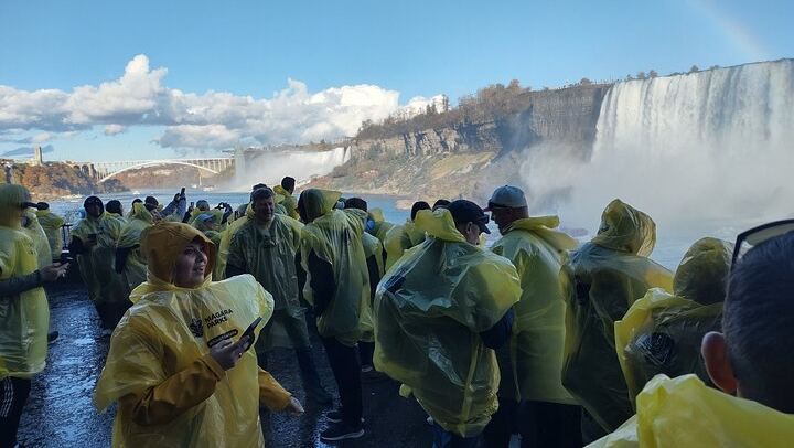 Private Custom Niagara Falls Tour from Toronto Area by Toyota Van with Driver-Guide (3/12)