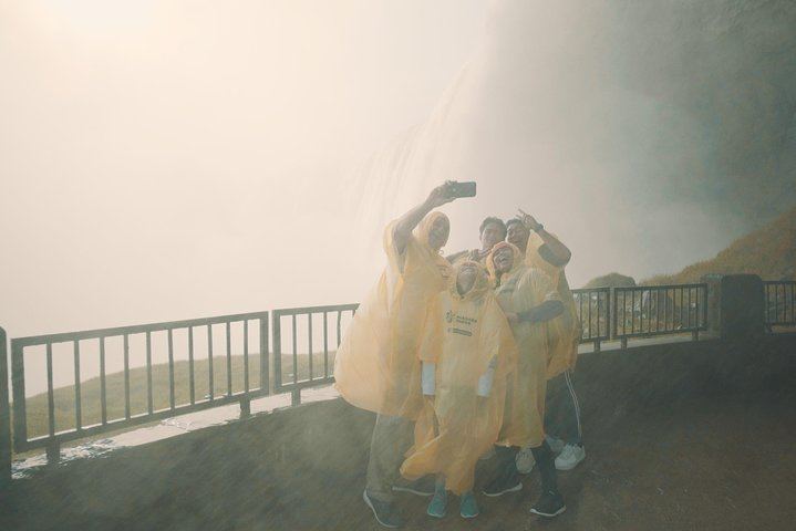 Niagara Falls Tour from Toronto Hotels with Skylon Tower, Journey Behind the Falls (7/11)