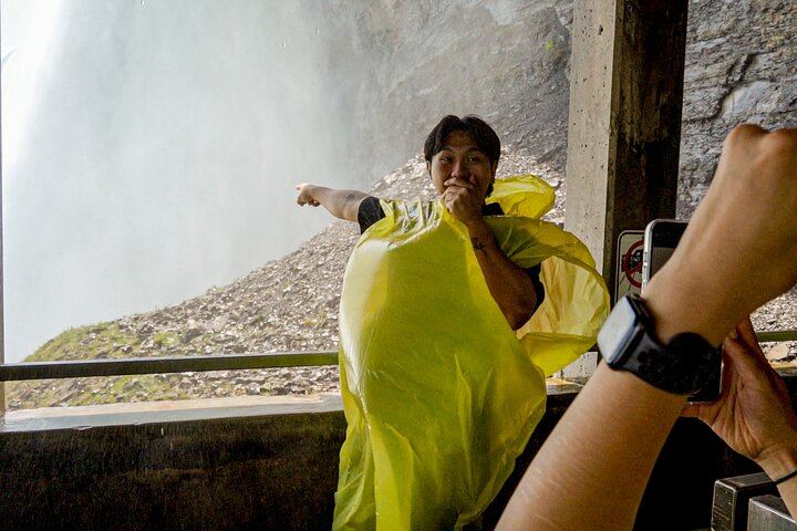 Niagara Falls Canada Helicopter Tour with Boat Cruise and Journey Behind the Falls (12/12)