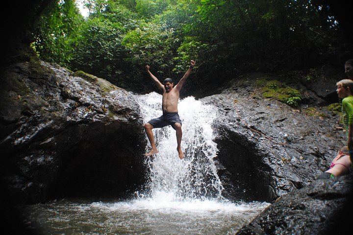 Guided 4-Hour Jaco Waterfall Hike from Jaco Walk with Trailhead Transfer (1/8)