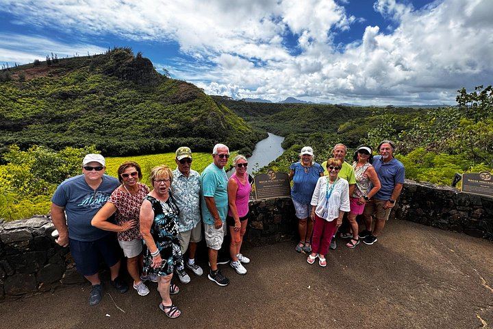 Kauai Eastside Waterfalls and Local Grinds Small-Group Tour: Wailua Falls and Fishpond (11/12)
