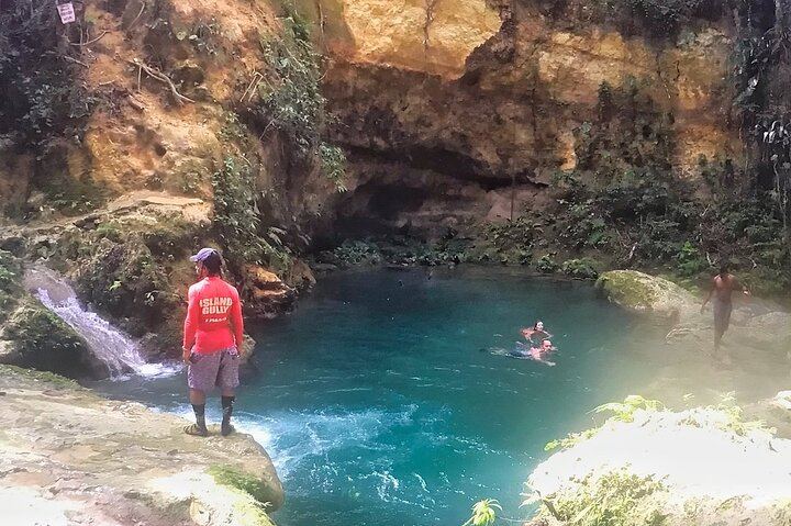 Private Konoko Falls and Blue Hole Combo Tour from Ocho Rios for Cruise Passengers (5/12)
