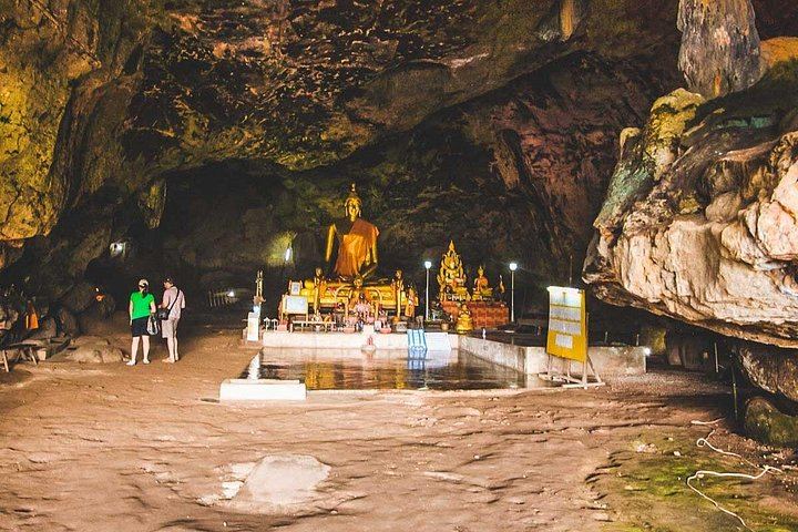 Private Day Trip from Bangkok: Erawan Falls, Rescued Elephants and Kwai Bridge (2/9)