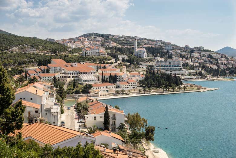Kravice Waterfalls and Mostar Bus Day Trip from Dubrovnik, Neum Stop, Free Time in Mostar (3/4)