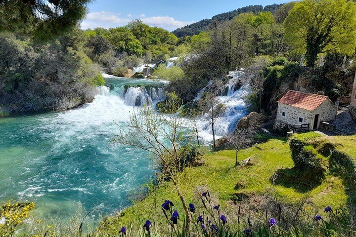 Krka Group Tour from Split with Watermills, Boat Ride and Skradin Fortress Walk (2/12)