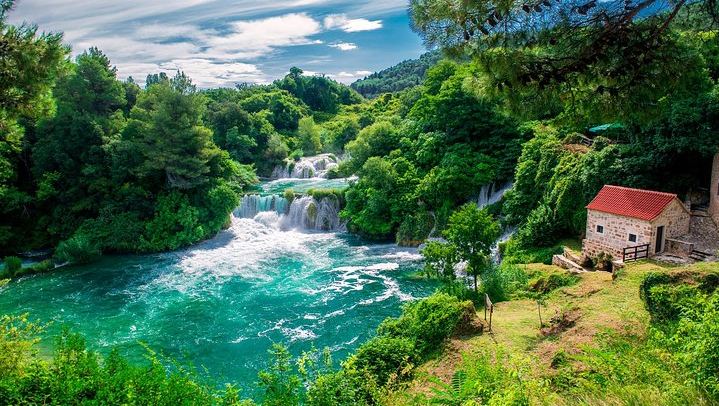 Krka Waterfalls Day Trip from Split with Licensed Guide and Skradin Boat Ride (1/11)