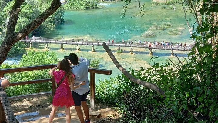 Private Half-Day Krka Waterfalls Tour from Sibenik with Licensed Driver-Guide (4/12)