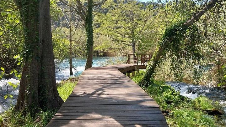 Krka Waterfalls and Skradin Afternoon Day Trip from Zadar with Jadera Booking (2/12)