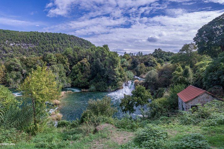 Krka Waterfalls and Skradin Afternoon Group Tour from Zadar with Park Entry (5/6)