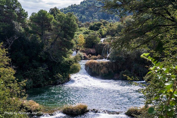 Krka Waterfalls and Skradin Afternoon Group Tour from Zadar with Park Entry (4/6)