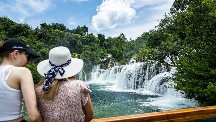 Trogir Old Town Walk and Krka Waterfalls Day Trip from Split with Boat Cruise (1/12)