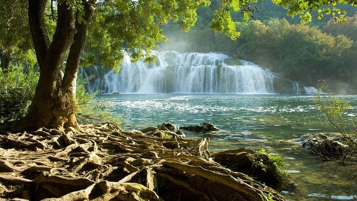 Private Krka Waterfalls Day Tour from Split with Sibenik, Trogir or Rak Winery Detour (1/2)