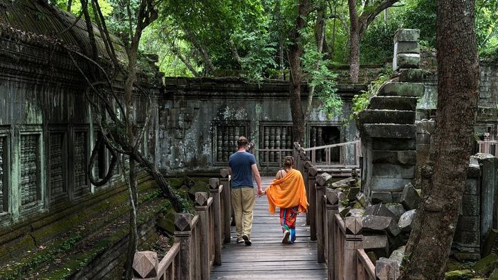 Kulen Mountain, Beng Mealea and Kampong Phluk Full-Day Tour, Entrance Fees Not Included (1/12)