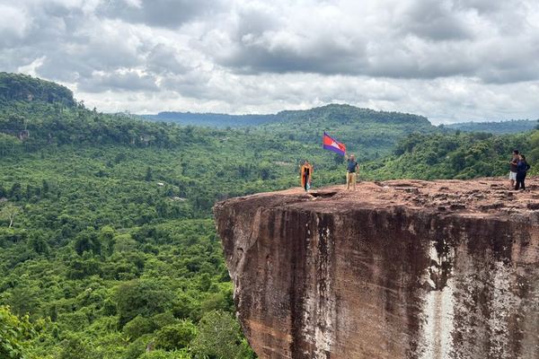 Kulen Mountain, Beng Mealea and Kampong Phluk Full-Day Tour, Entrance Fees Not Included