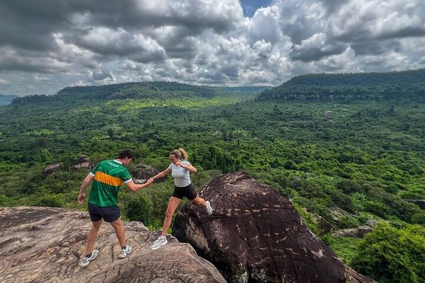Kulen Mountain and Kampong Phluk Day Tour with Grilled Chicken Picnic and Boat Sunset